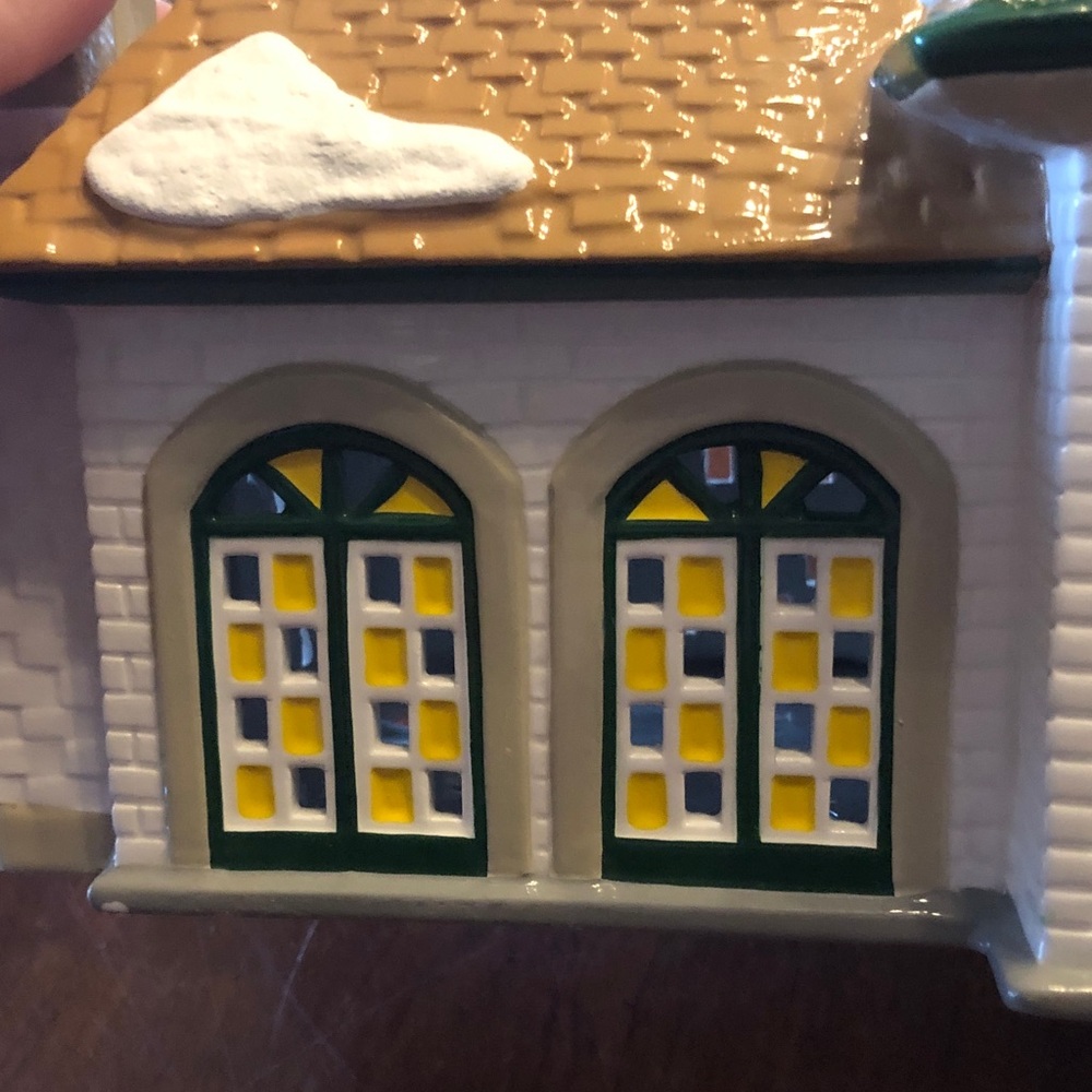 Linden Hills Country Club Department 56 Flawed - Picture 10 of 17